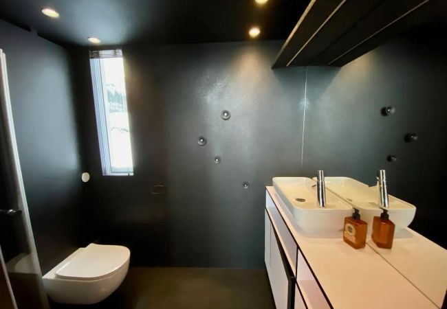 Studioleilighet i Flakstad - Minihus ved Havet 5 – Spektakulær Utsikt Studioleilighet i Flakstad - Minihus ved Havet 5 – Spektakulær Utsikt