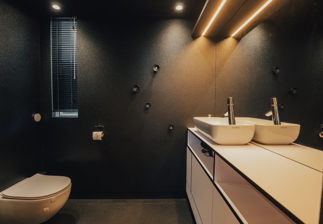 Studioleilighet i Flakstad - Minihus ved Havet 5 – Spektakulær Utsikt Studioleilighet i Flakstad - Minihus ved Havet 5 – Spektakulær Utsikt