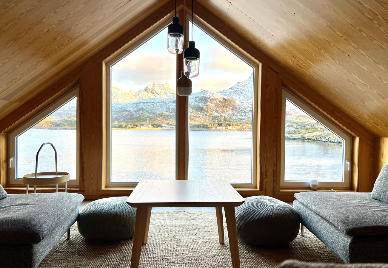 Hytte i Flakstad - Fjordutsikt Ryten 2 Retreat
