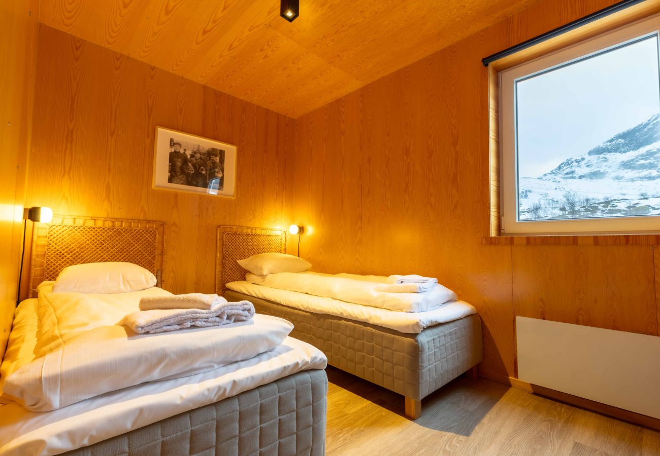 Hytte i Flakstad - Fjordutsikt Ryten 2 Retreat