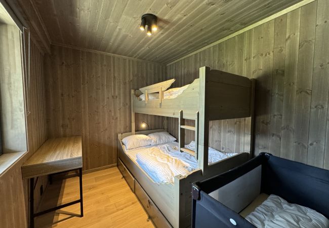 Leilighet i Hol - Slåttahølen - ny og flott leilighet med sentral beliggenhet i Geilo sentrum Leilighet i Hol - Slåttahølen - ny og flott leilighet med sentral beliggenhet i Geilo sentrum