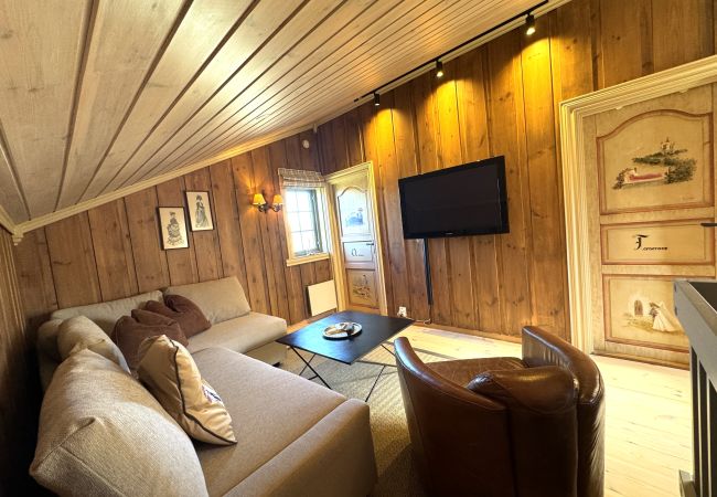 Hytte i Hol - Nylig oppgradert stor vakker hytte med fantastisk utsikt i Geilo Hytte i Hol - Nylig oppgradert stor vakker hytte med fantastisk utsikt i Geilo