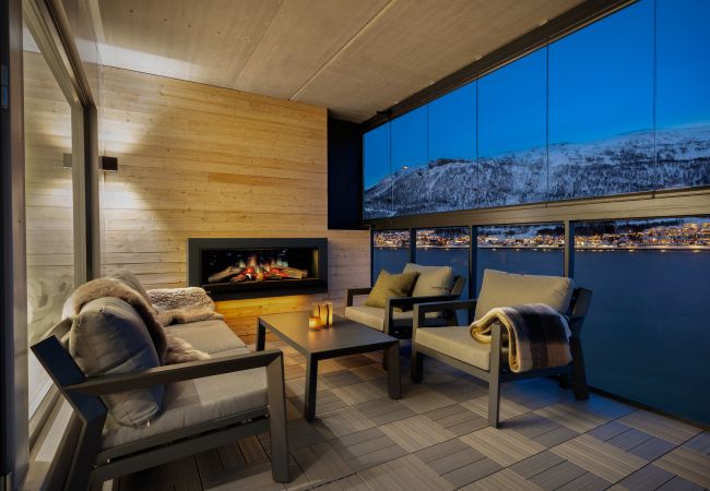 Leilighet i Tromsø - Premium Waterfront Apartment with Stunning View Leilighet i Tromsø - Premium Waterfront Apartment with Stunning View