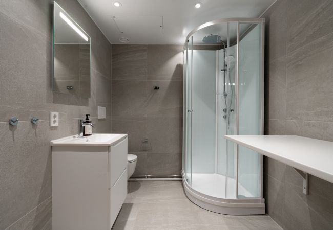 Leilighet i Tromsø - Premium Waterfront Apartment with Stunning View Leilighet i Tromsø - Premium Waterfront Apartment with Stunning View