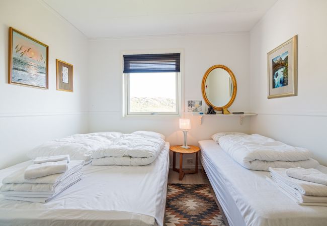 Hus i Flakstad - Feriehus i Sund, Lofoten Hus i Flakstad - Feriehus i Sund, Lofoten