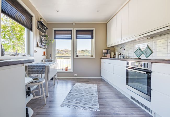 Hus i Flakstad - Feriehus i Sund, Lofoten Hus i Flakstad - Feriehus i Sund, Lofoten