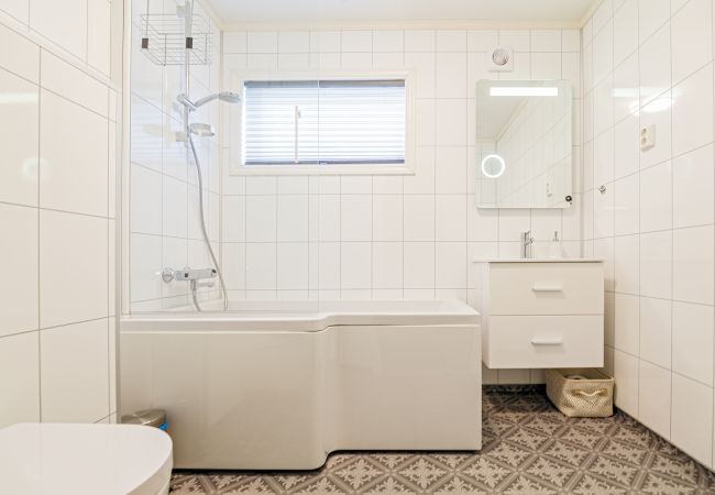 Hus i Flakstad - Feriehus i Sund, Lofoten Hus i Flakstad - Feriehus i Sund, Lofoten