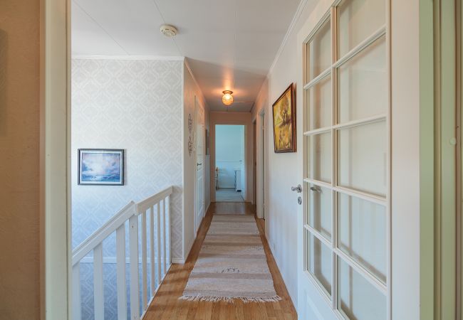 Hus i Flakstad - Feriehus i Sund, Lofoten Hus i Flakstad - Feriehus i Sund, Lofoten