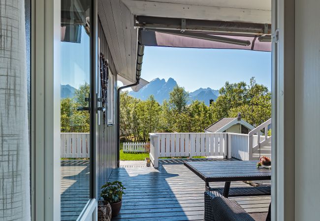 Hus i Flakstad - Feriehus i Sund, Lofoten Hus i Flakstad - Feriehus i Sund, Lofoten