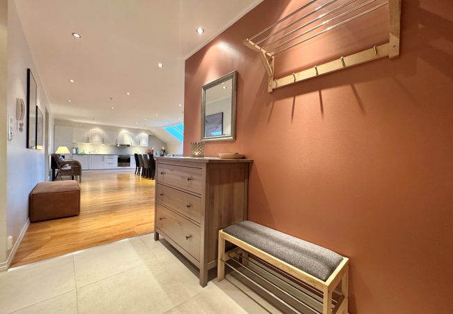 Leilighet i Hol - Flott toppleilighet sentralt på Geilo – fantastisk utsikt Leilighet i Hol - Flott toppleilighet sentralt på Geilo – fantastisk utsikt