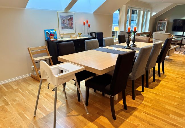 Leilighet i Hol - Flott toppleilighet sentralt på Geilo – fantastisk utsikt Leilighet i Hol - Flott toppleilighet sentralt på Geilo – fantastisk utsikt