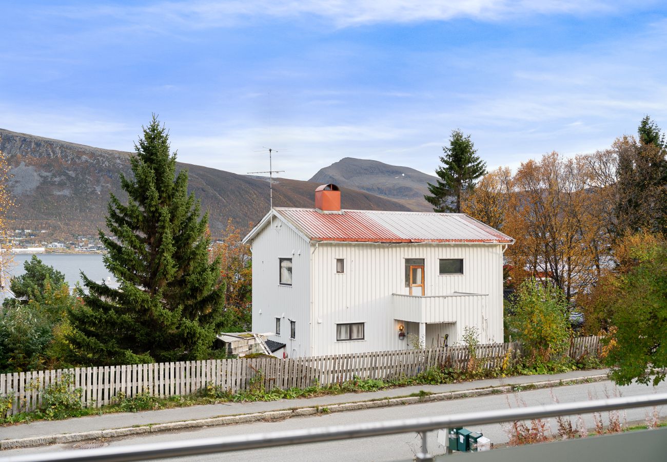 Leilighet i Tromsø - Trivelig leilighet i rolige, bynære omgivelser Leilighet i Tromsø - Trivelig leilighet i rolige, bynære omgivelser