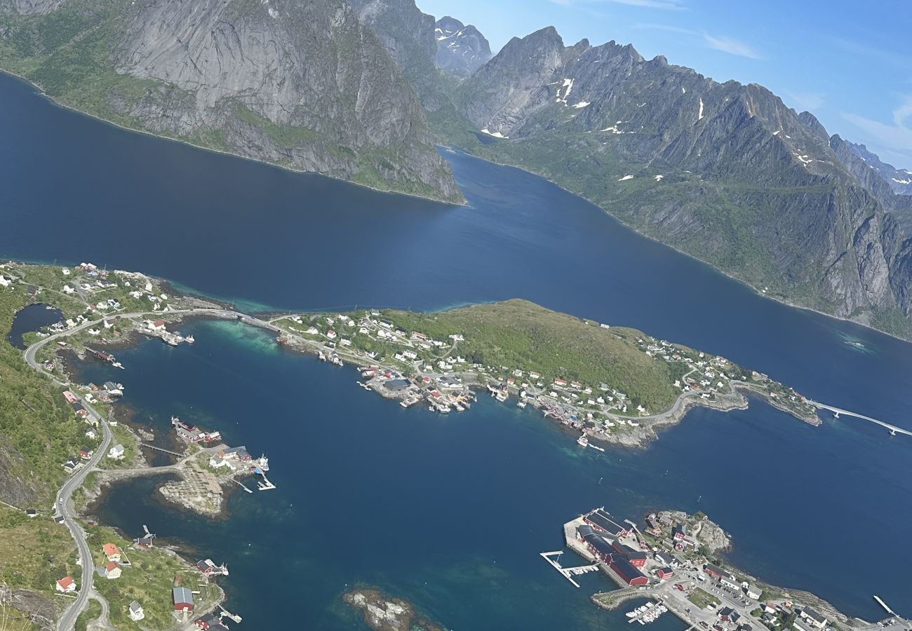 Hus i Reine - Valen house, Reine