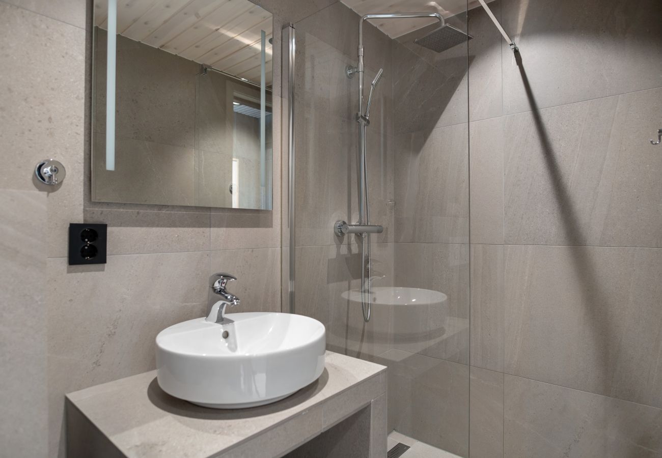 Leilighet i Vågan - Modern sea front apartment with up to 8 beds