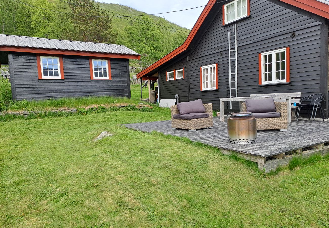 Hytte i Hol - Charming mountain retreat in Sudndalen