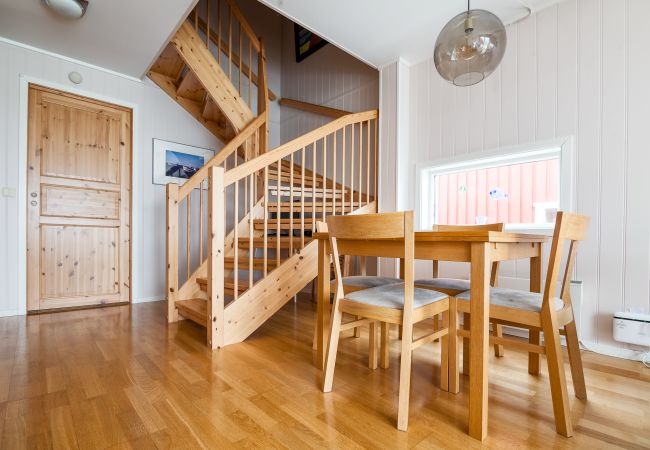 Hytte i Svolvær - Modern Seahouse in Svolvær with stunning views! Hytte i Svolvær - Modern Seahouse in Svolvær with stunning views!