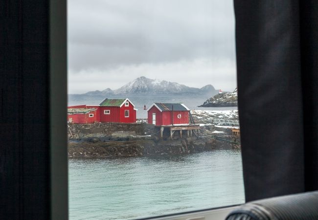 Hytte i Svolvær - Modern Seahouse in Svolvær with stunning views! Hytte i Svolvær - Modern Seahouse in Svolvær with stunning views!