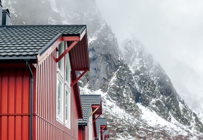 Hytte i Svolvær - Modern Seahouse in Svolvær with stunning views! Hytte i Svolvær - Modern Seahouse in Svolvær with stunning views!