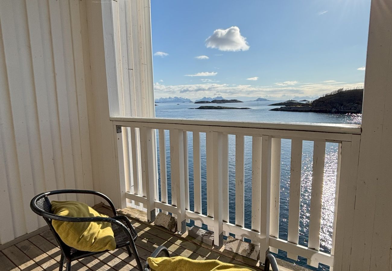 Leilighet i Vågan - Apartment by the sea in Henningsvær