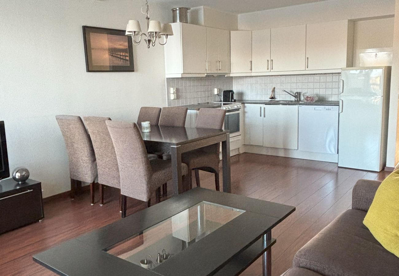Leilighet i Vågan - Apartment by the sea in Henningsvær