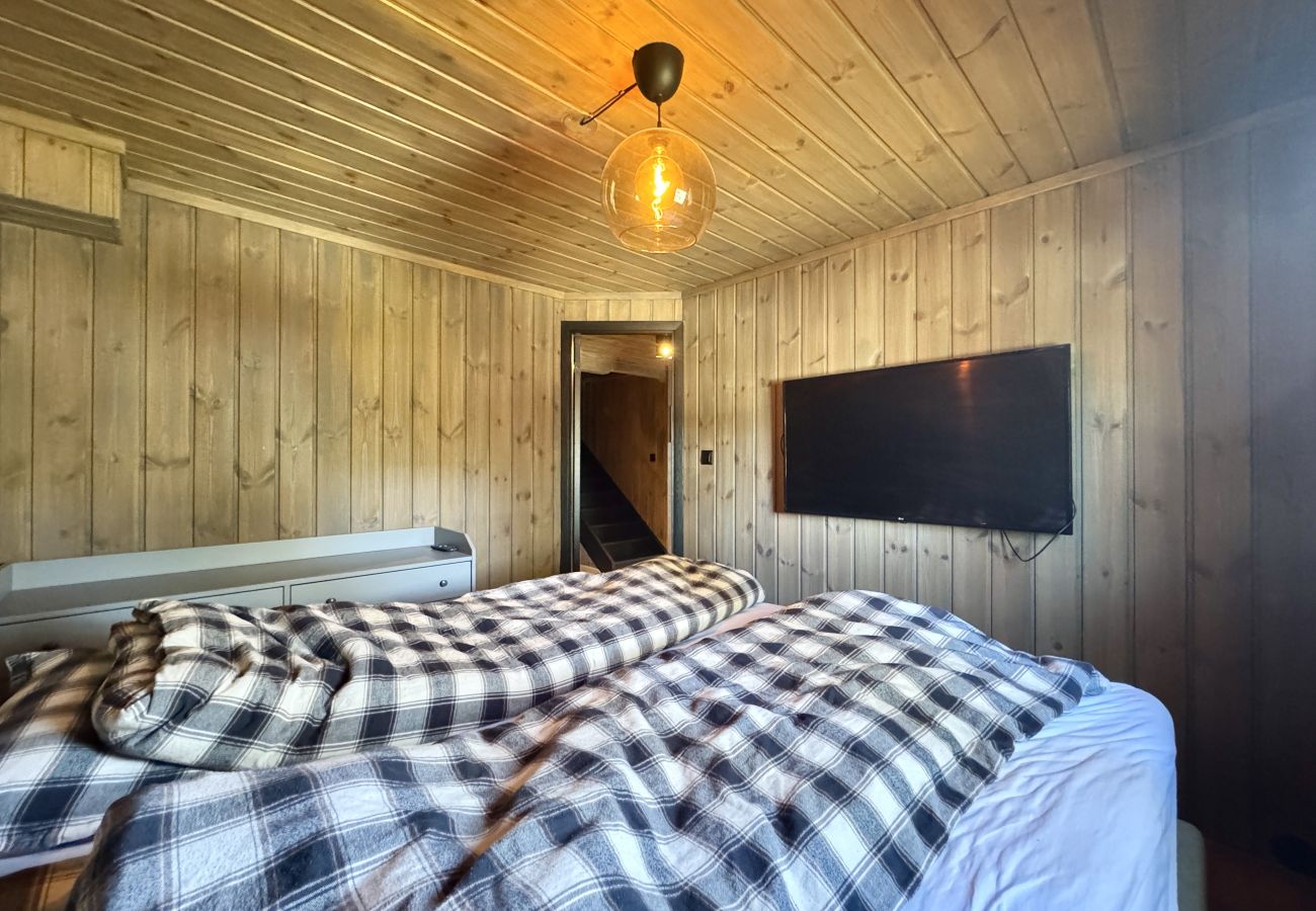 Hytte i Hol - Drømmehytte ved Geilo – ski-in/ski-out og plass til hele familien!