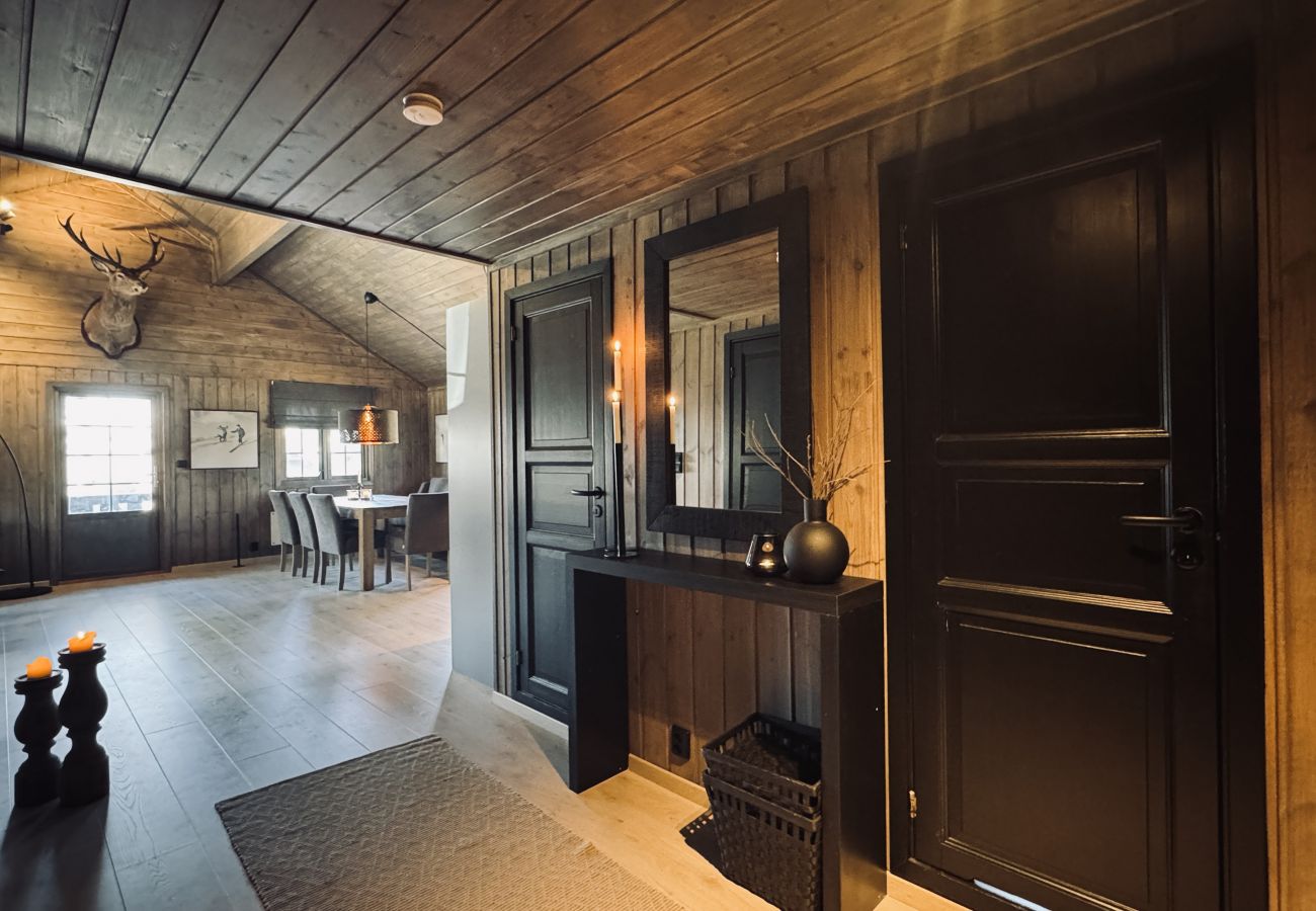 Hytte i Hol - Drømmehytte ved Geilo – ski-in/ski-out og plass til hele familien!