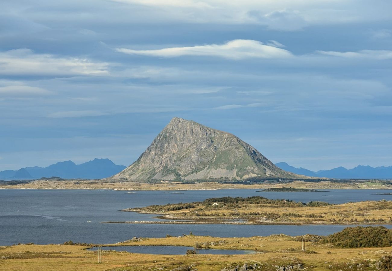 Hus i Vestvågøy - Unique and spacious Oceanfront house in the Heart of Lofoten 