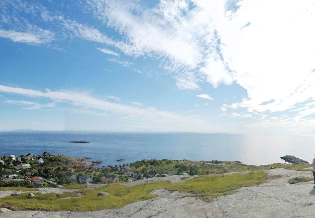 Hus i Vestvågøy - Spacious Oceanfront house in the Heart of Lofoten 