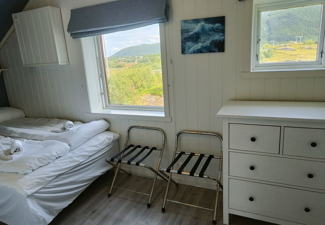 Hus i Vestvågøy - Spacious Oceanfront house in the Heart of Lofoten 