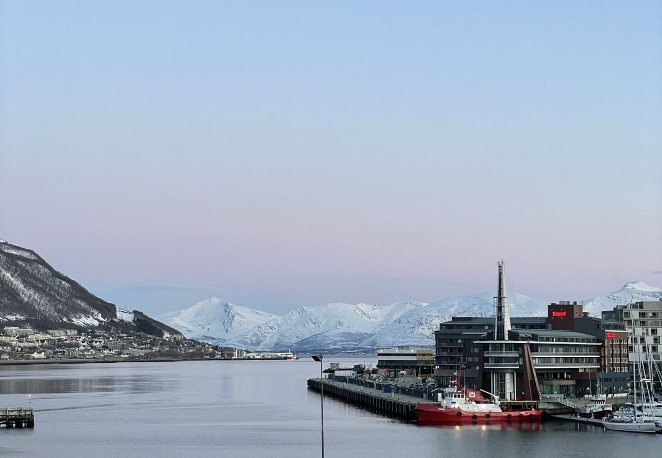 Leilighet i Tromsø - Nordisk morderne leilighet med havutsikt