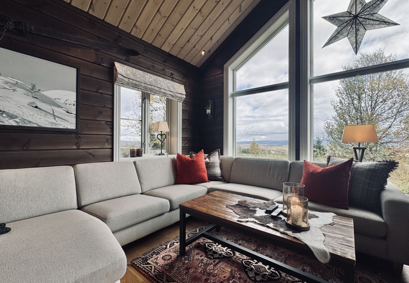Hytte i Gol - Spacious cabin in the mountains
