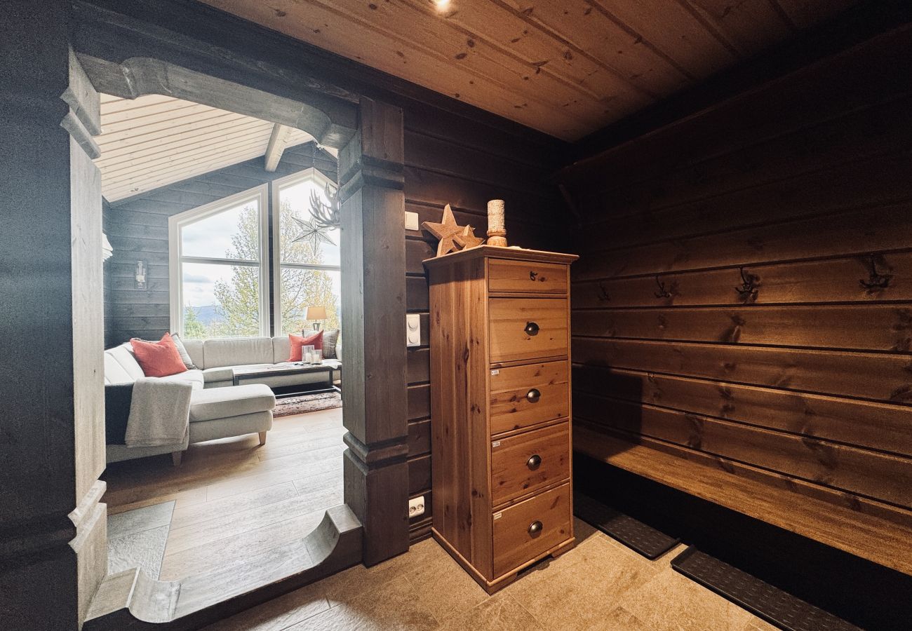Hytte i Gol - Spacious cabin in the mountains