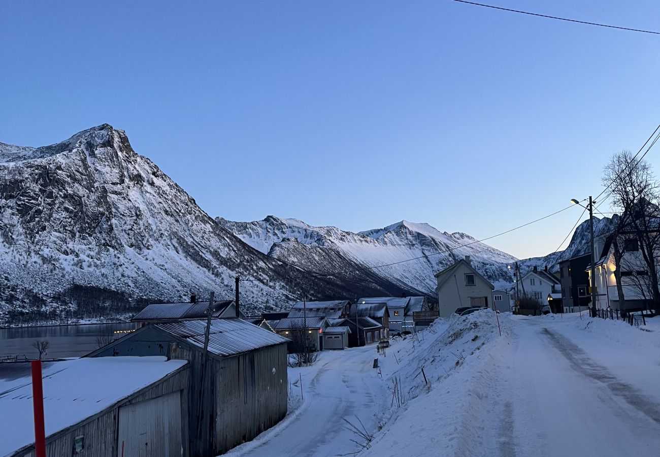 Hus i Senja - Fantastisk hus med sjøtomt i Gryllefjord