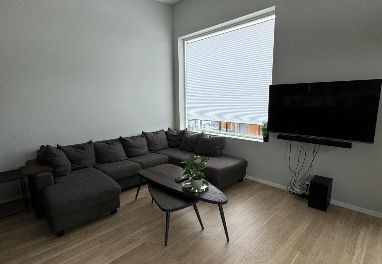 Hus i Leknes - Modern townhouse in Lofoten