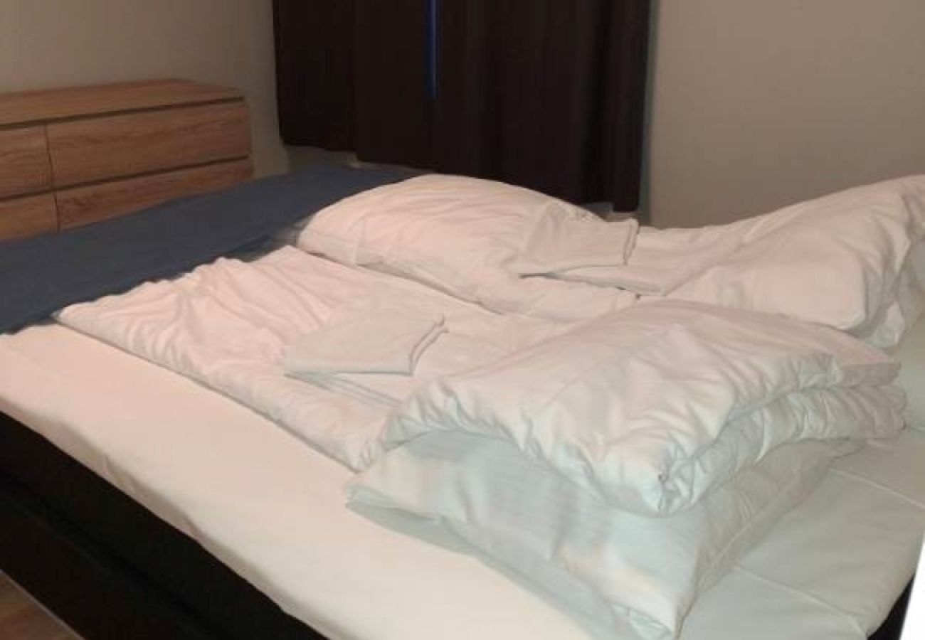 Hus i Leknes - Modern townhouse in Lofoten