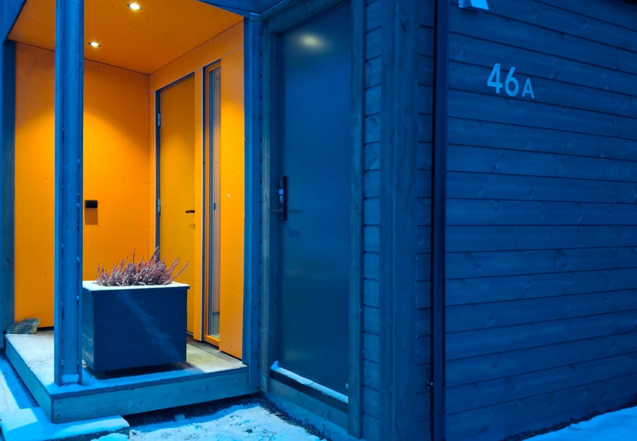 Hus i Leknes - Modern townhouse in Lofoten