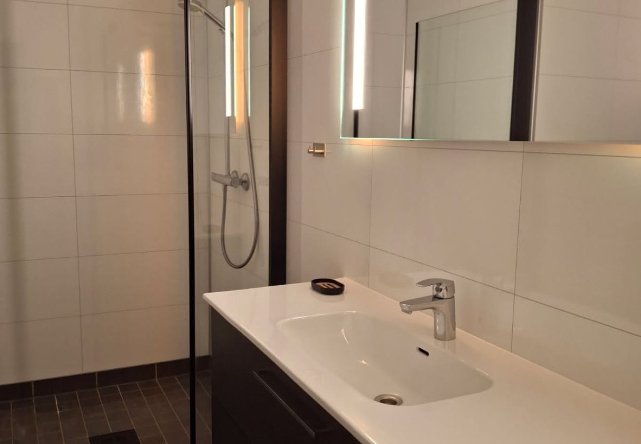 Hus i Leknes - Modern townhouse in Lofoten