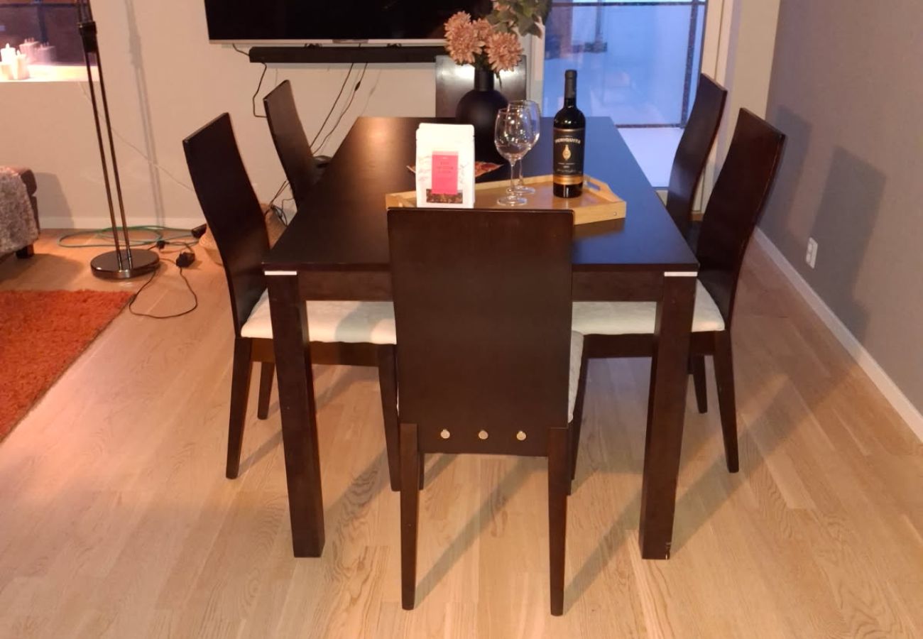 Hus i Leknes - Modern townhouse in Lofoten