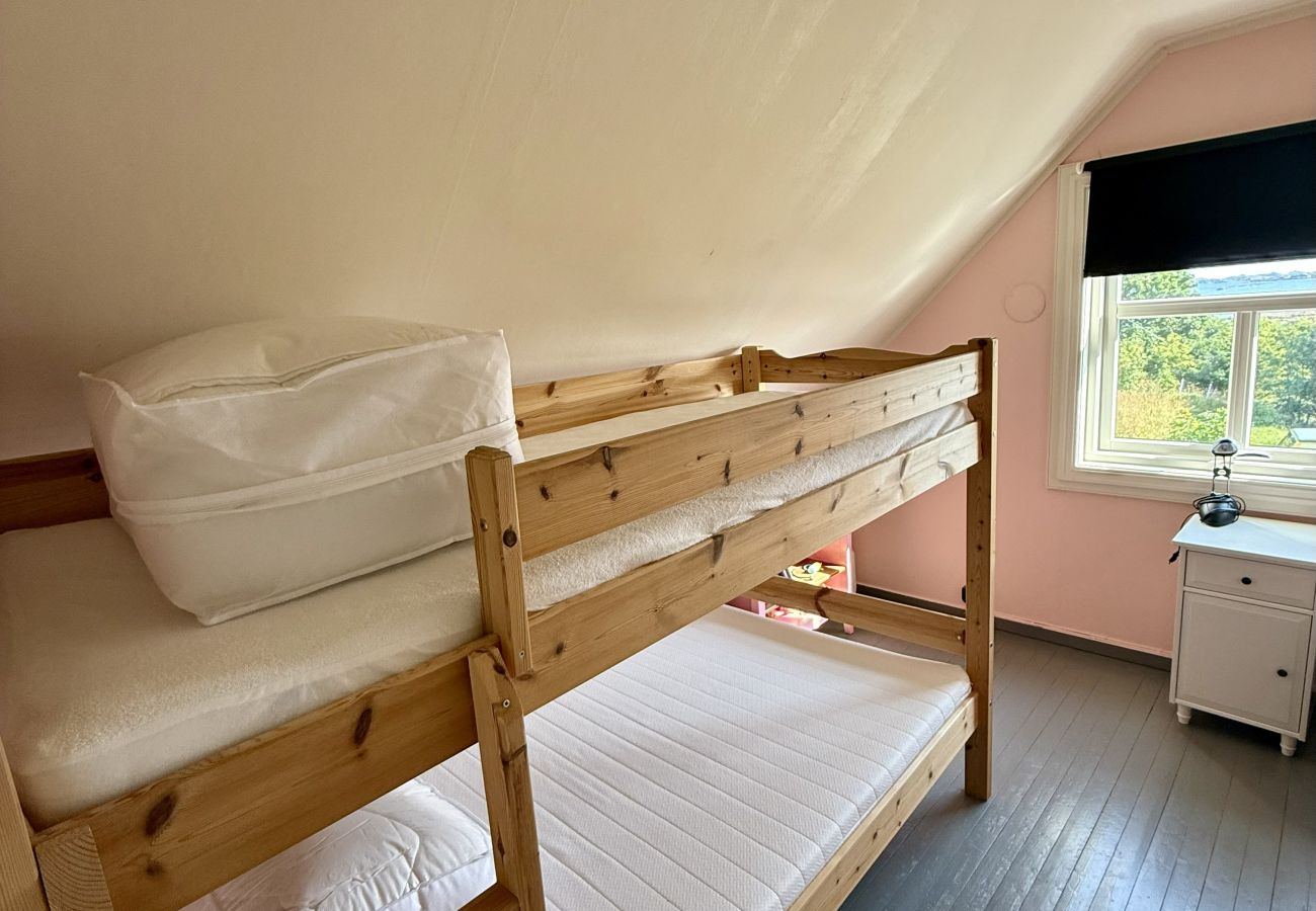 Hus i Vestvågøy - Peaceful retreat in Lofoten