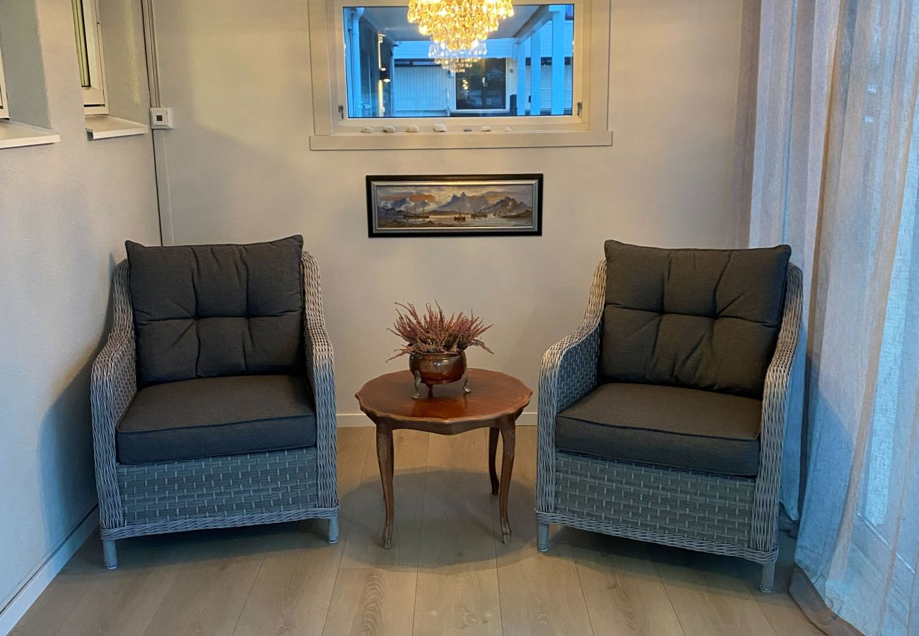 Leilighet i Vågan - Modern apartment with mountain and sea view