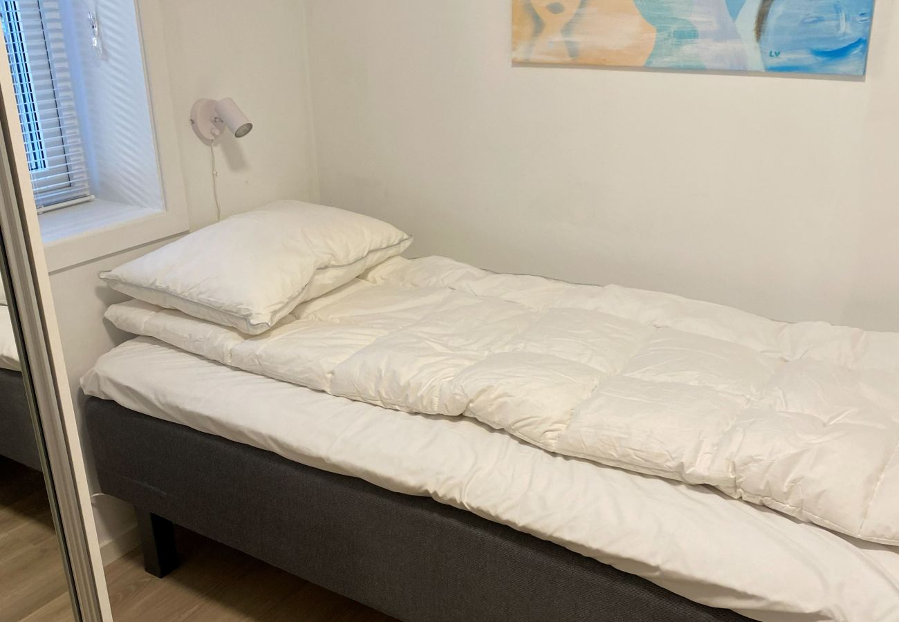 Leilighet i Vågan - Modern apartment with mountain and sea view