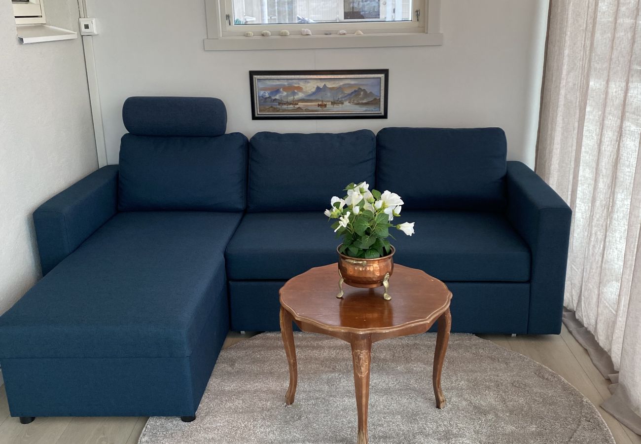 Leilighet i Vågan - Modern apartment with mountain and sea view