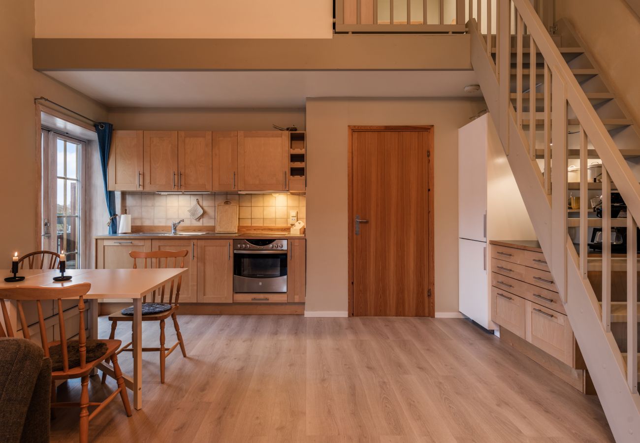 Leilighet i Hol - Alpine Apartment with Parking and Balcony