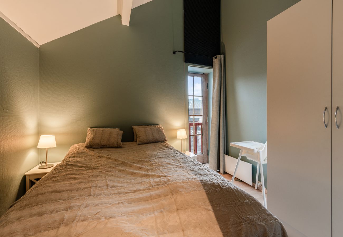 Leilighet i Hol - Alpine Apartment with Parking and Balcony