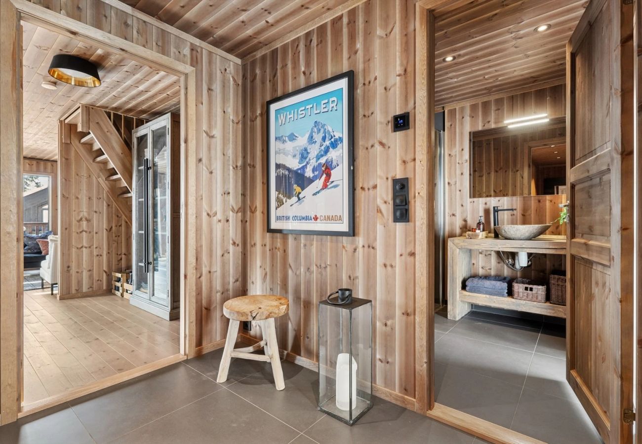 Hytte i Øyer - Stor familiehytte på Hafjell med ski in-ski out