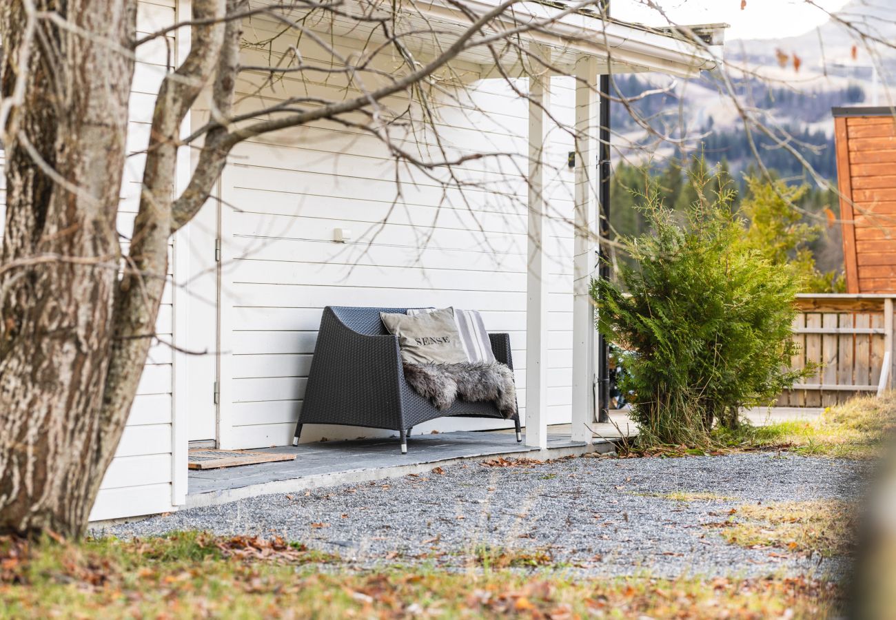 Hus i Hemsedal - Spacious Hemsedal home with ski slope view