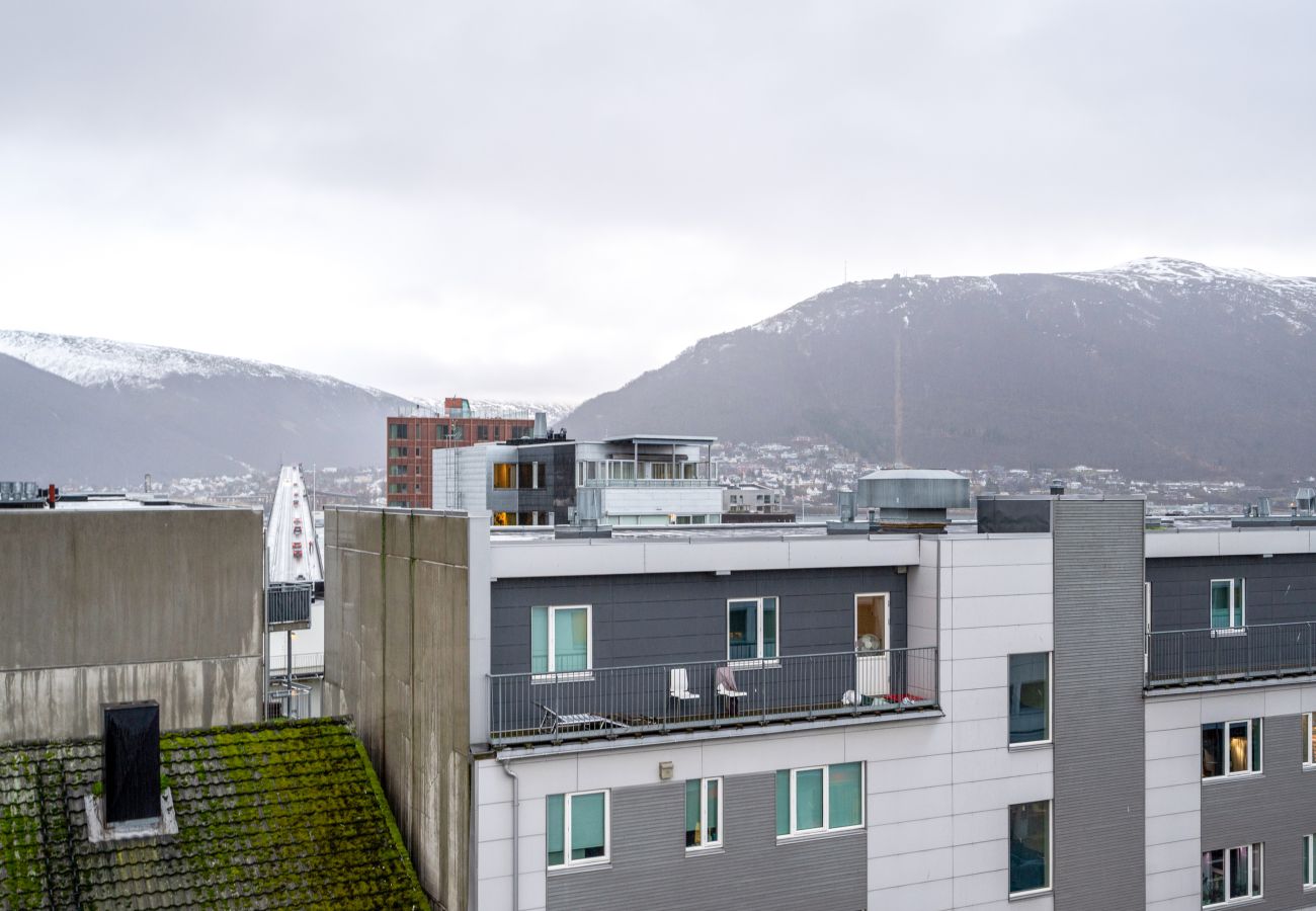 Leilighet i Tromsø - Moderne sentral toppleilighet med utsikt til fjellheisen og Tromsdalstind