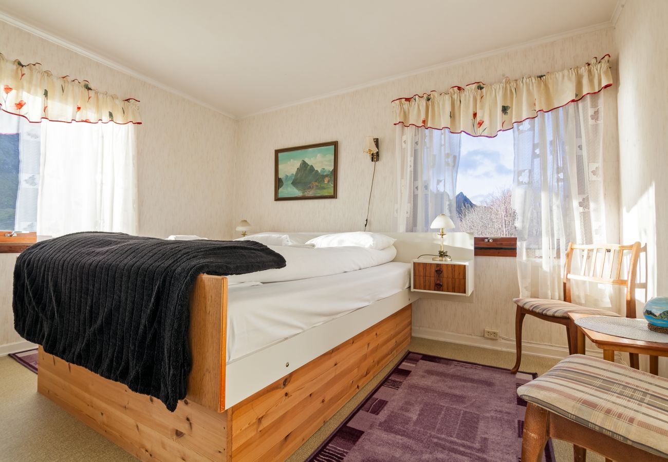 Hus i Moskenes - Valen Retro Home, Reine