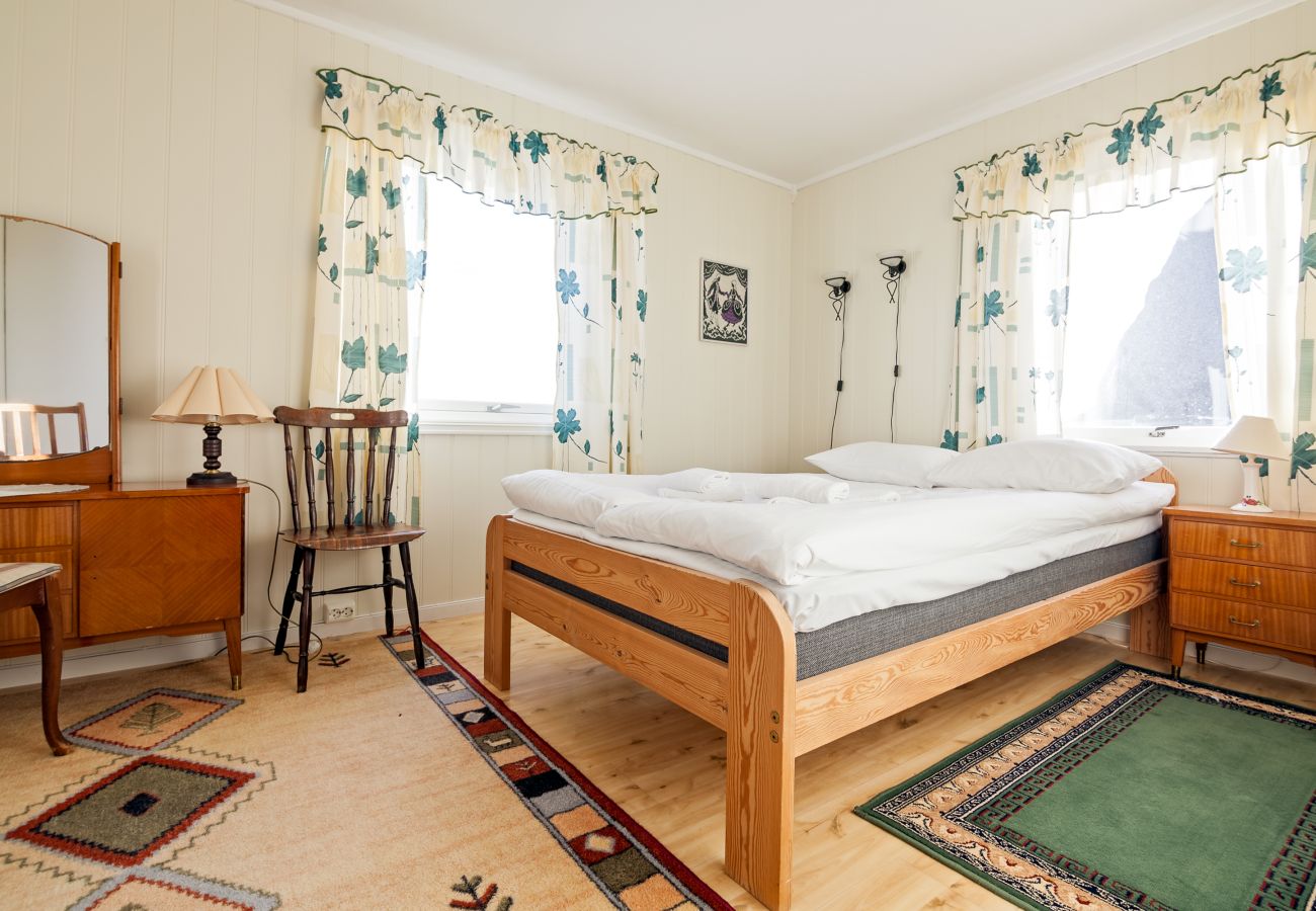 Hus i Moskenes - Valen Retro Home, Reine