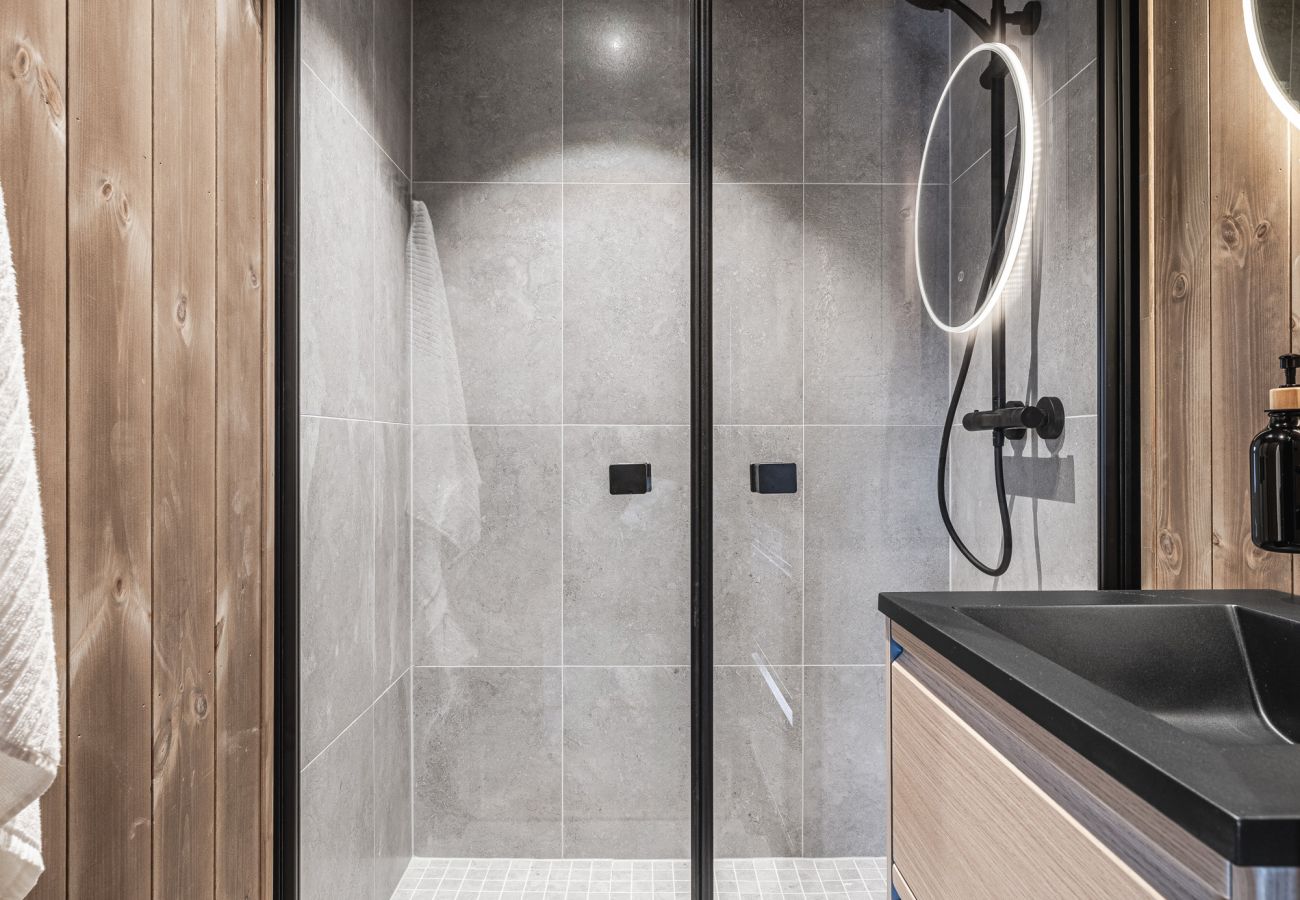 Hytte i Hol - Ny luksuriøs hytte på Geilo med jacuzzi, utsikt og skitilgang